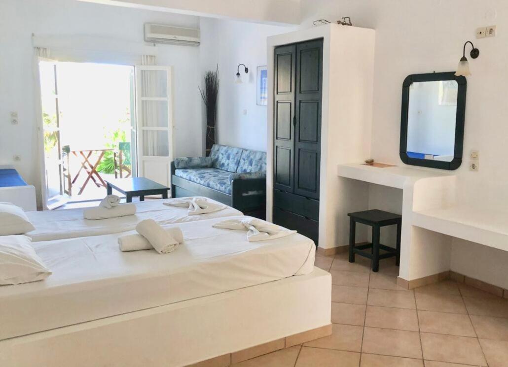 Agios Pavlos Studios Aegiali Exterior foto